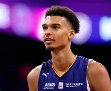 C7娱乐官网-包含巴黎圣日耳曼继续领跑法甲积分榜的词条