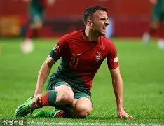 C7娱乐-包含圣埃蒂安战胜马赛，法国足坛悬念不断的词条