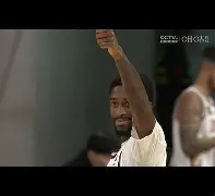 人客场取胜，西蒙斯再度展现全面实力的简单介绍